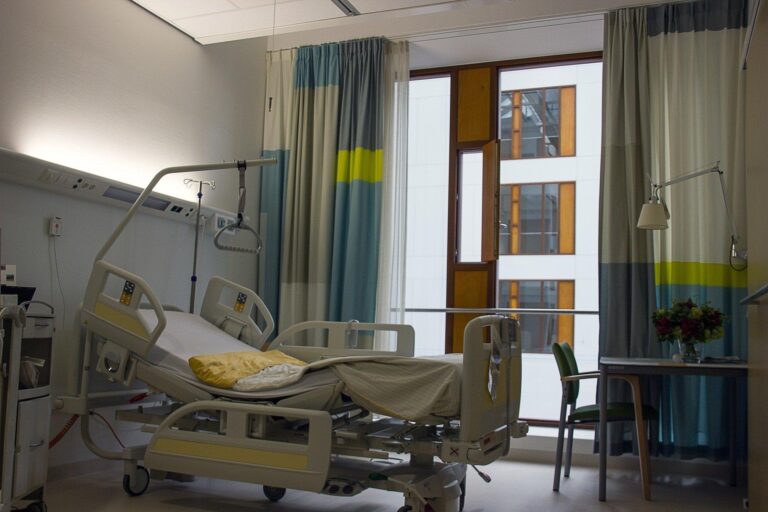imagem de Cuidados de pacientes com Covid-19 sob ventilação mecânica