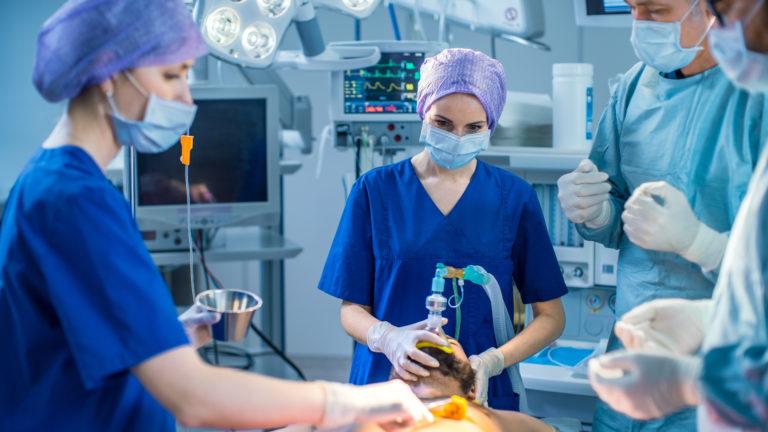 imagem de Residência Médica em Anestesiologia: prática, teoria e pesquisa para oferecer a melhor formação ao profissional