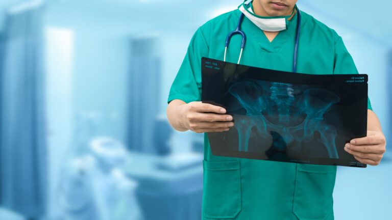 imagem de Residência busca capacitar médicos no diagnóstico e tratamento de diversos traumas e complicações envolvendo o aparelho locomotor
