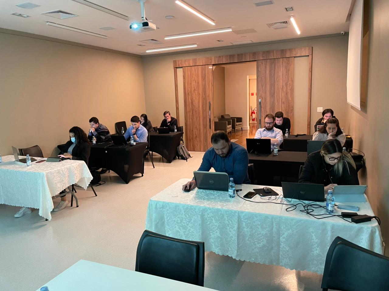 imagem de Residentes do IDOR participam do Teste de Avaliação Anual dos Residentes de Ortopedia (TARO)