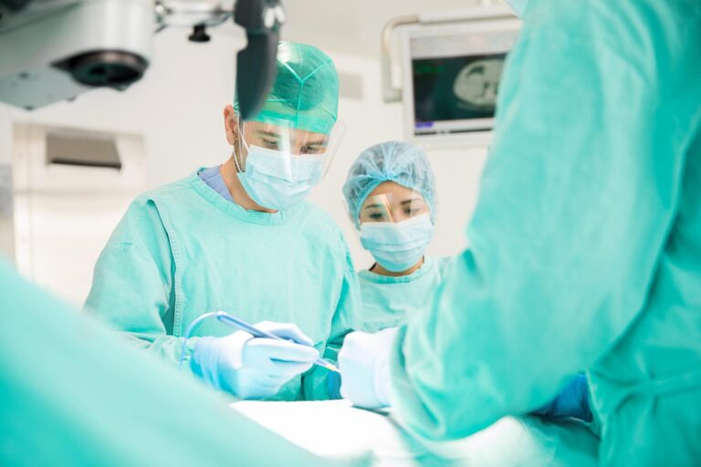 imagem de Conhecimento prático é fundamental para médico que se especializa em cirurgia do aparelho digestivo
