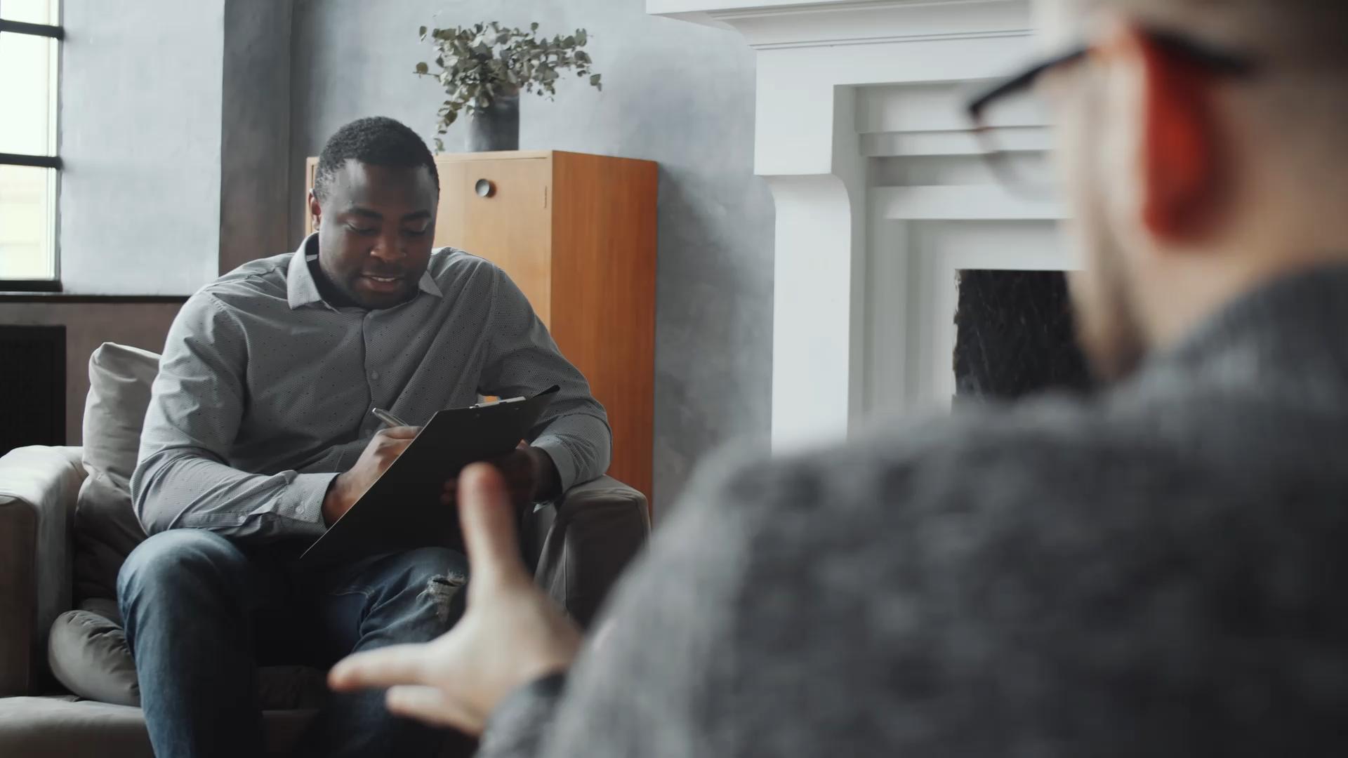 imagem de Confira o novo vídeo sobre a Graduação de Psicologia da Faculdade IDOR