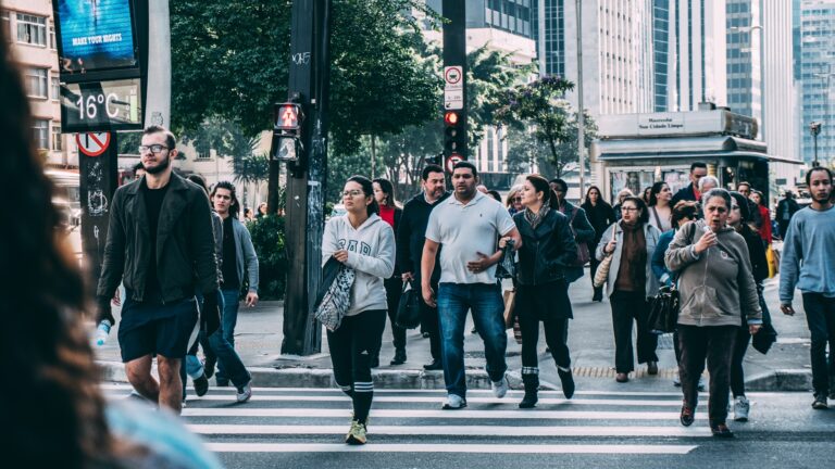 Evolução, Cultura e Autoconhecimento: Por Que o estudo da Personalidade Humana é Tão Importante?