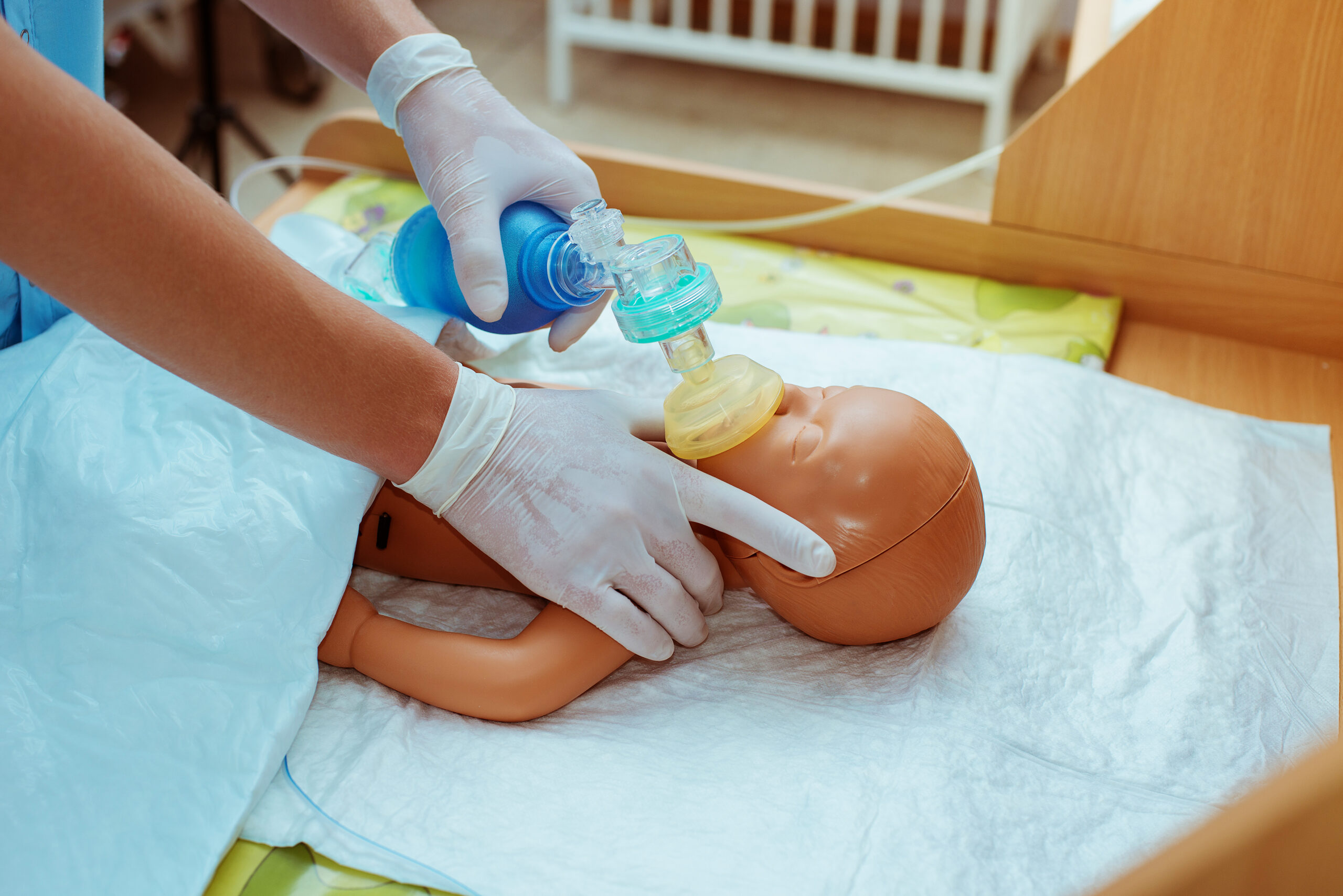 Simulação Realística Auxilia no Ensino de Emergências Pediátricas na Graduação Médica