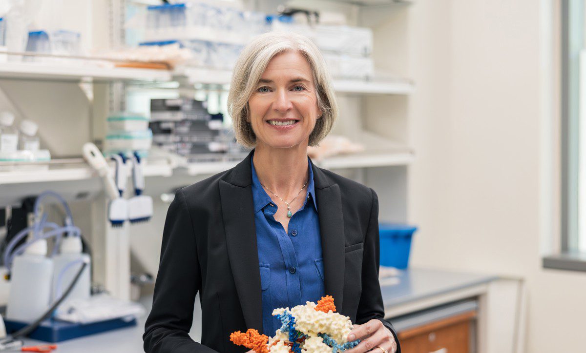 imagem de O Globo: Vencedora do Nobel de Química faz parceria inédita no Brasil; veja entrevista exclusiva